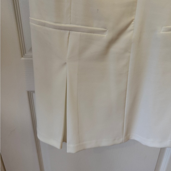Zara Ivory Short Sleeve Blouse - Picture 6 of 6